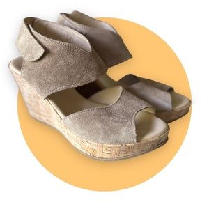 CORDANI Suede upper Cork wrapped wedge Made in Italy.